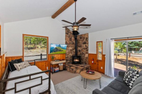 DoorMat Vacation Rentals - Brother Bear Cabin with free WIFI!